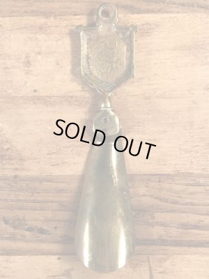 50’s頃のエリザベス2世が描かれたヴィンテージの靴ベラ