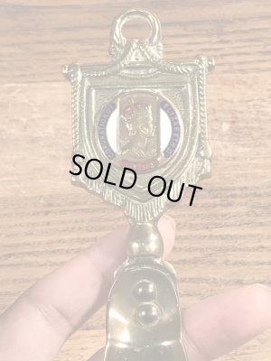 50年代頃のエリザベス2世が描かれたビンテージのシューホーン