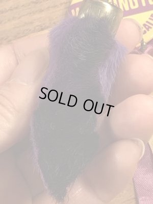 50’s頃のラビットフットのヴィンテージの缶バッチ付きのキーホルダー