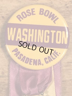 50年代頃のラビットラッキーチャームのビンテージの缶バッジ付きのキーチェーン