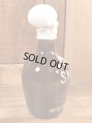 50年代頃のスカルのビンテージのデカンタ