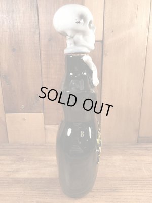 50年代頃の陶器製のスカルのビンテージのデカンタボトル