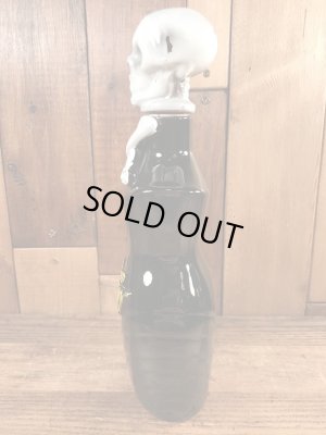 50’s頃の陶器製のスカルのヴィンテージのポイズンボトル