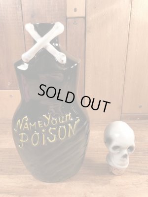 50年代頃の陶器製のスカルのビンテージのデカンタボトル