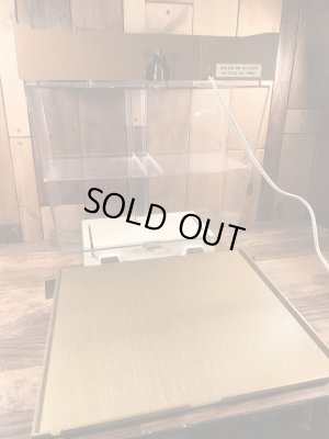 60〜70’s頃のライトアップする店頭用のヴィンテージのディスプレイケース