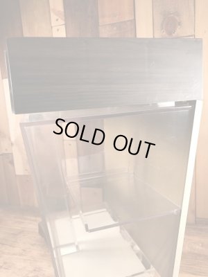 60〜70年代頃のライトアップするビンテージのディスプレイケース