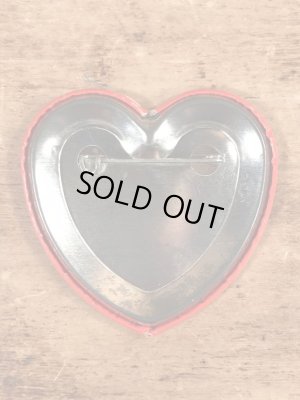 70’sのミッキー&ミニーマウスのハート形のヴィンテージの缶バッチ