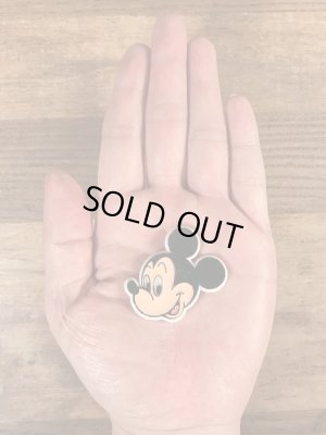 70〜80年代頃のディズニーのミッキーマウスのビンテージのプラスチックバッジ