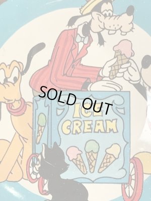 60〜70年代頃のディズニーのブリキ製のビンテージの小皿