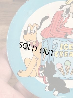 60〜70年代頃のミッキーマウスなどのディズニーキャラクターが描かれたビンテージの子供用小皿