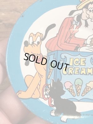 60〜70年代頃のディズニーキャラクターのアイスクリームショップが描かれたビンテージのメタルディッシュ