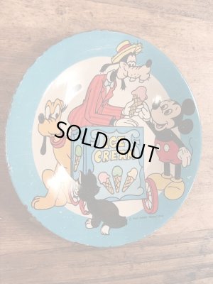60〜70年代頃のディズニーのブリキ製のビンテージの小皿
