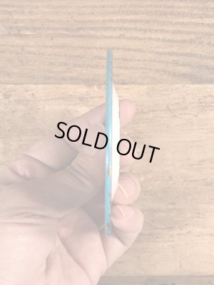 60〜70年代頃のディズニーキャラクターのアイスクリームショップが描かれたビンテージのメタルディッシュ