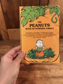 他の写真1: Hallmark The Peanuts Book Of Pumpkin Carols　スヌーピー　ビンテージ　ハンドブック　70〜80年代