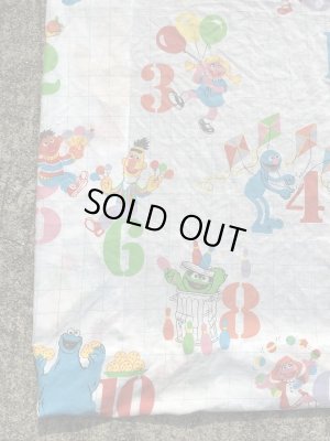 70〜80年代頃のセサミストリートのビンテージのボックスシーツ