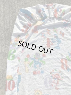 70〜80年代頃のセサミストリートのビンテージのボックスシーツ