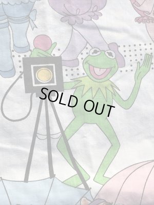 80年代頃のミスピギーとカーミットのビンテージのベッドシーツ