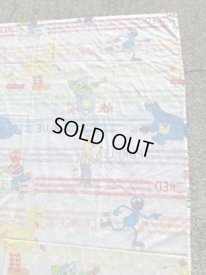 80年代頃のセサミストリートのビンテージのフラットシーツ