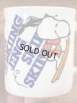 70年代頃のスヌーピーのビンテージのセラミックマグ