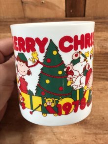 他の写真2: Peanuts Snoopy “Merry Christmas” Ceramic Mug　スヌーピー　ビンテージ　マグカップ　陶器　70年代