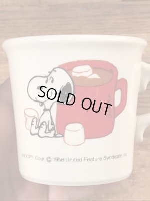 70年代頃のホットチョコレートのスヌーピーのビンテージのマグカップ