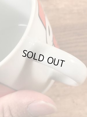 70’sのジョギングをしているスヌーピーのヴィンテージのセラミックマグ