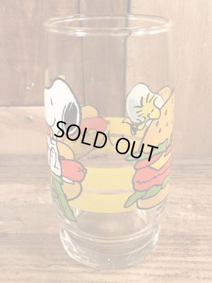 70〜80年代頃のハンバーガーのスヌーピーのビンテージのグラスコップ