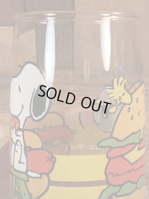 70〜80年代頃のハンバーガーのスヌーピーのビンテージのグラスコップ