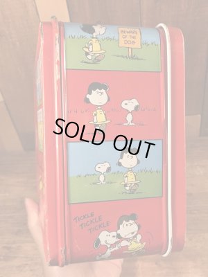 70年代頃のサーモス社製のスヌーピーのビンテージのランチボックス