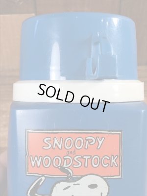 70年代頃のスヌーピーとウッドストックのビンテージの水筒