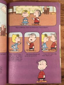 他の写真2: Peanuts Snoopy “It's The Easter Beagle, Charlie Brown” Picture Book　スヌーピー　ビンテージ　絵本　70年代