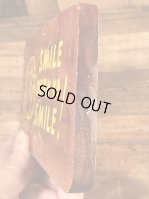 60年代頃のメッセージが書かれたビンテージの壁掛けウッドサイン