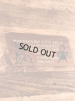 60年代頃のメッセージが描かれたビンテージの壁掛けウッドサイン