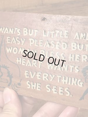 60年代頃のメッセージが描かれたビンテージの壁掛けウッドサイン