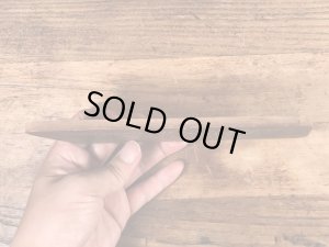 60’sのメッセージが描かれたヴィンテージのサインボード