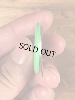 70年代頃のスマイルフェイスのビンテージの缶バッジ