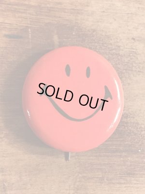 70年代頃のスマイルフェイスのビンテージの缶バッジ