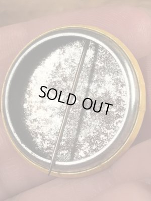 70年代頃のスマイルフェイスのビンテージの缶バッジ