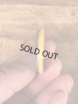 70年代頃のスマイルフェイスのビンテージの缶バッジ