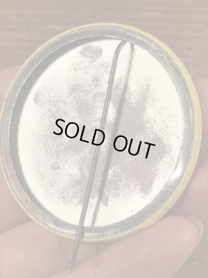 70年代頃のスマイルフェイスのビンテージの缶バッジ