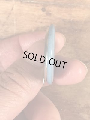 70年代頃のスマイルフェイスのビンテージの缶バッチ