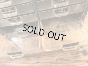 〜60年代頃のシューレースのビンテージのメタルキャビネット