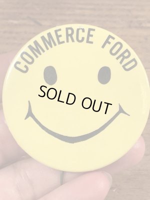 70年代頃のスマイルフェイスのビンテージの缶バッジ