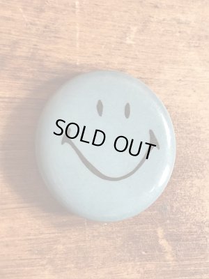 70年代頃のスマイルフェイスのビンテージの缶バッチ