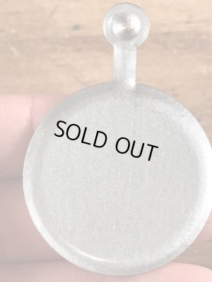 70’sのスマイルフェイスのヴィンテージのタブバッジ