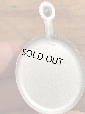 70’sのスマイルフェイスのヴィンテージのタブバッジ