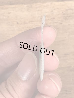 60年代頃〜のアドバタイジングのビンテージのタブバッジ