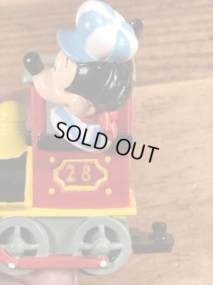 90年代頃〜の汽車に乗ったミッキーマウスのヴィンテージのフィギュア