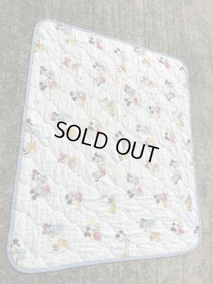 80年代頃のベイビーミッキーマウスのヴィンテージのキルティング生地