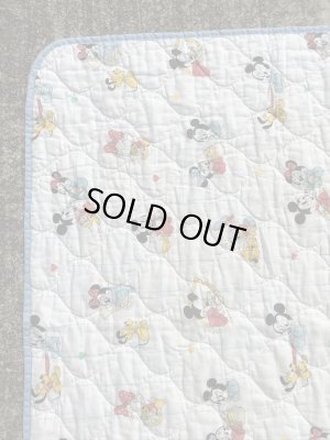 80年代頃のベイビーミッキーマウスのヴィンテージのキルティング生地